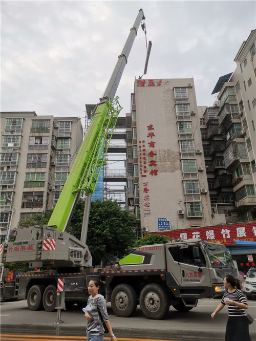 内江市吊车租赁需要注意事项