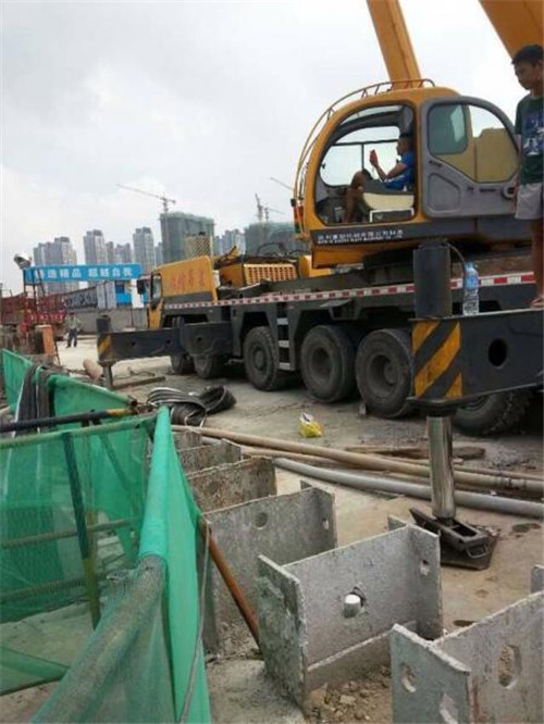 内江市随车吊与随车起重运输车有什么区别?